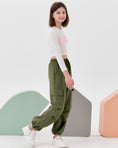 Load image into Gallery viewer, Girls Wide Leg Cargo Sweatpants with Pockets