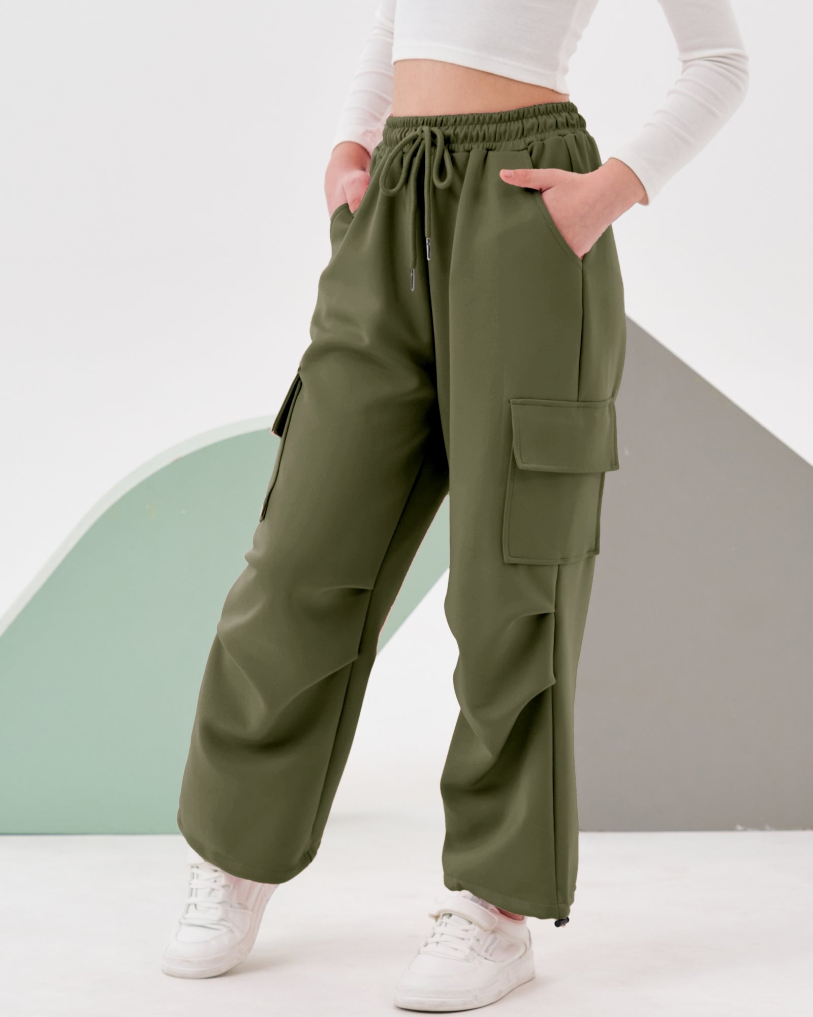 Girls Wide Leg Cargo Sweatpants with Pockets